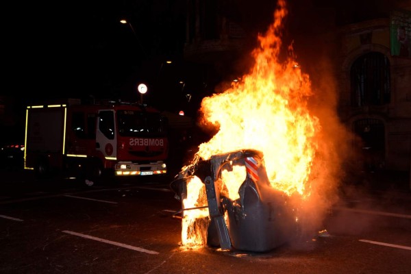 FOTOS: Protestas en Cataluña tras el arresto del expresidente Carles Puigdemont en Alemania