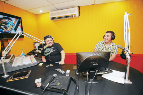 A catorce días de cerrar convocatoria