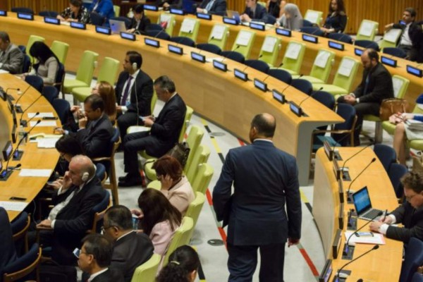 Polémica en Costa Rica por retiro de presidente ante discurso de Temer&nbsp;