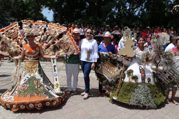 Día del Indio Lempira: Fiesta y color en lucido desfile hondureño