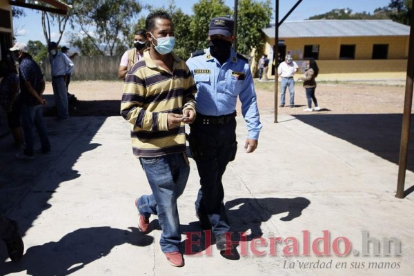 Las 20 imágenes que dejó la jornada electoral en la capital