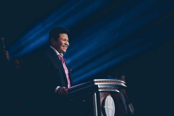 FOTOS: Conozca las lujosas mansiones de los pastores más ricos del mundo