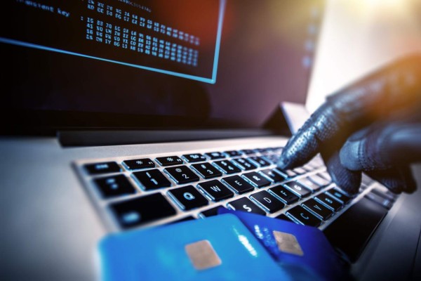 &nbsp;Bajan denuncias por fraude en tarjetas