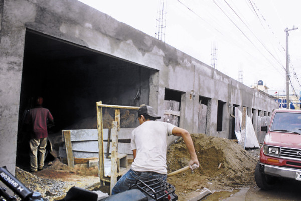 Industria de la construcción en Danlí permanece estancada