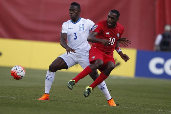 Selección de Honduras sigue con vida pese a empate con Panamá
