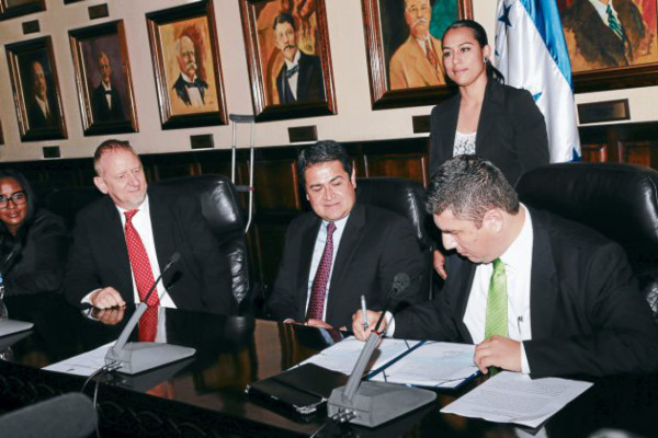 Honduras: Los 10 fiascos del 2012