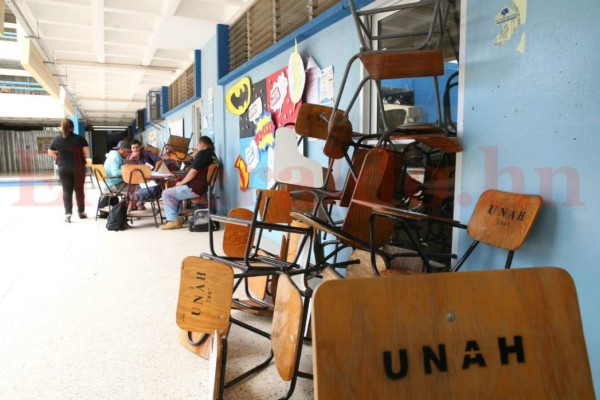 El ambiente de este viernes en la Universidad Nacional Autónoma de Honduras tras varias semanas de tomas