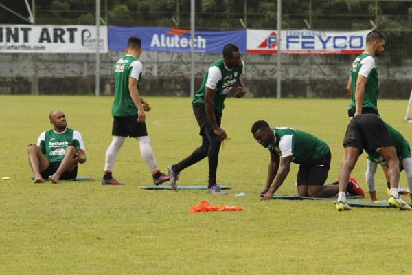 Keosseián sobre la suspensión de Arboleda con tres juegos: 'Me parece muy exagerado'&nbsp;&nbsp;