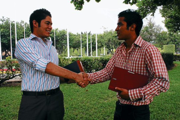 Conviértase en unexperto en Merchandising