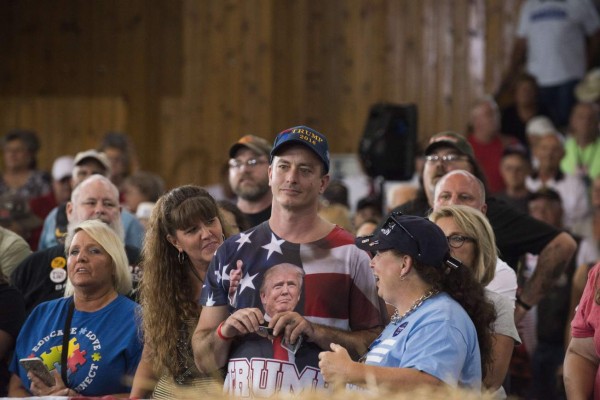 Donaldo Trump promete expulsar indocumentados desde el inicio de su eventual presidencia