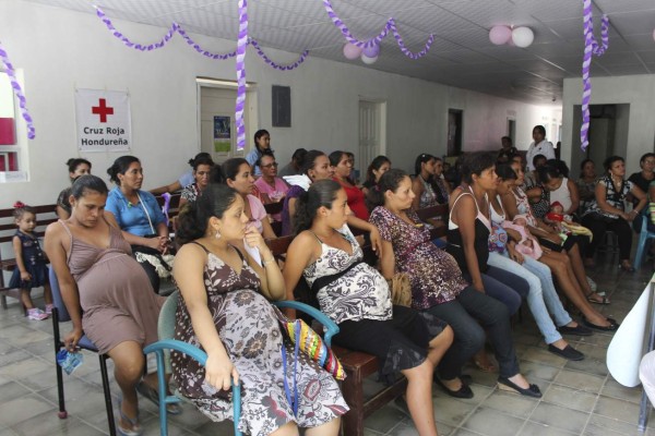 Honduras: Organizan clubes de embarazadas para bajar muertes materno infantiles
