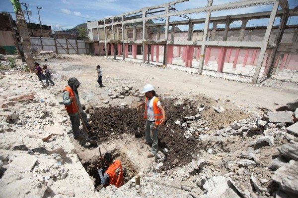 Montan columnas de mercado Mirna