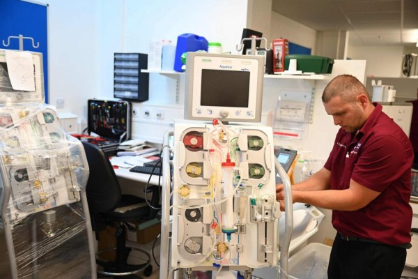 FOTOS: Salas de cuidados intensivos donde pacientes con Covid-19 pelean contra la muerte