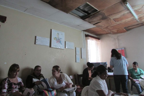 Urgen ayuda en deplorable centro de salud de El Paraíso