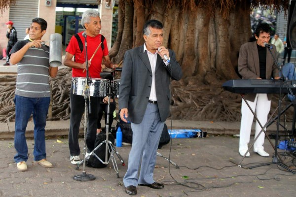 Musical ambiente en el centro de la capital de Honduras