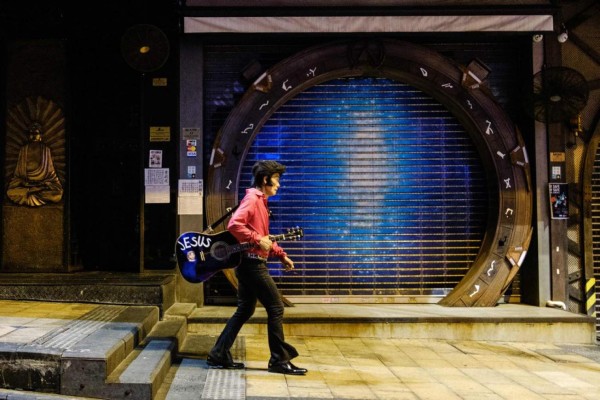 Entierros sin familia, cursos online y calles vacías: los efectos del coronavirus