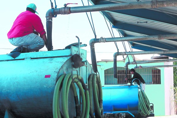 Cada cuatro días recibirán agua colonias capitalinas