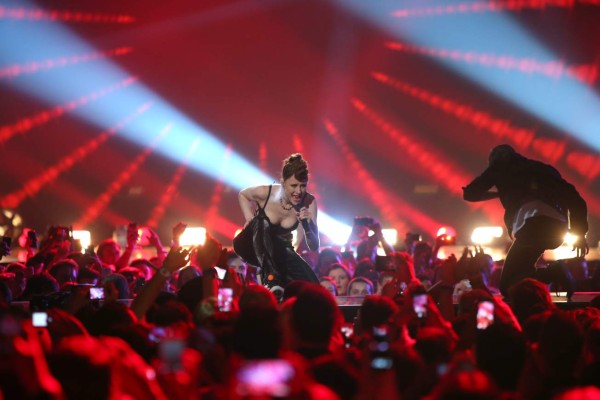 Nicky y Ariana triunfan en los MTV Europa