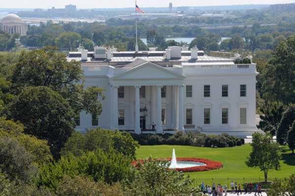 Casa Blanca agasaja a 11 activistas de inmigración