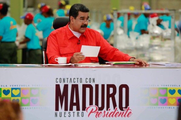 Maduro acusa a Parlamento de intento de 'golpe de Estado'&nbsp;