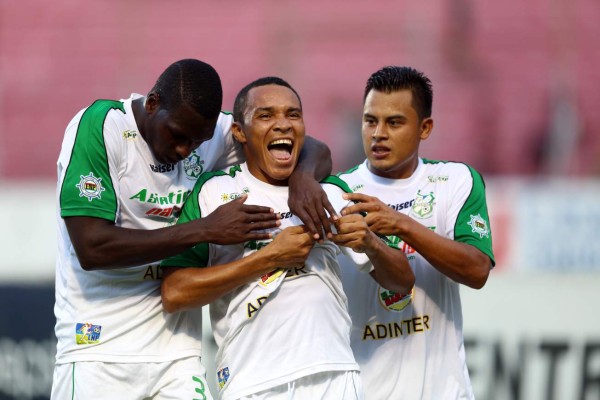 ¿Por qué Rambo de León arremetió contra Patón Mejía del Olimpia?