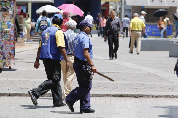 Alcaldía anuncia operativos para frenar venta libre de la pastilla azul