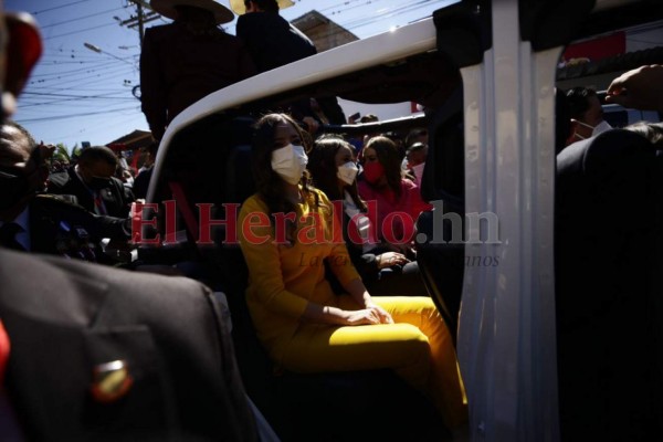Las imágenes del recorrido de Xiomara Castro hacia el Estadio Nacional