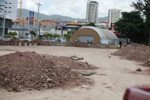 El Bazar del Sábado se trasladará al bulevar Juan Pablo II