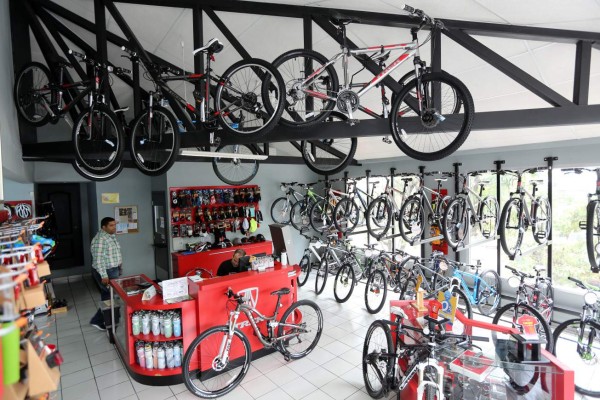 Música y más premios en la Cuarta Vuelta Ciclística