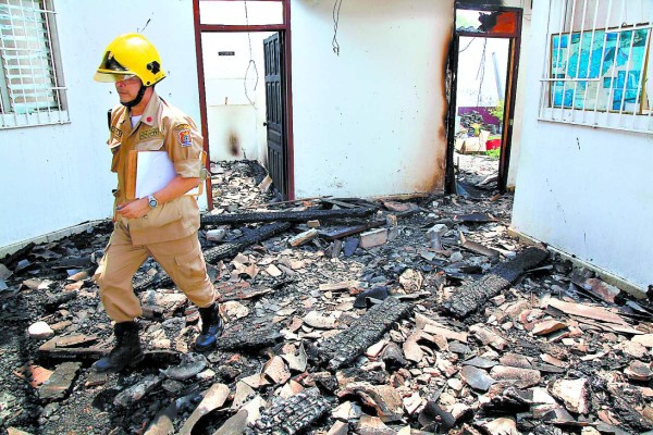 Gobernación no ha entregado credencial