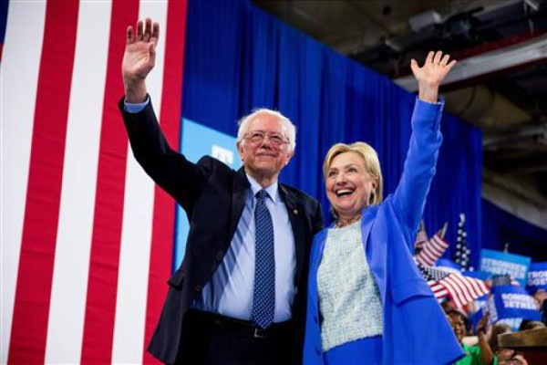 Sanders apoya candidatura de Clinton con llamado a la unión del partido