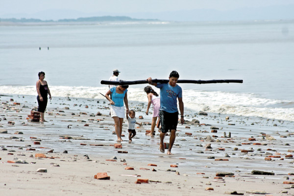 Pronostican alto oleaje en el sur