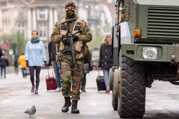Bruselas en segundo día de máxima alerta; calles casi vacías