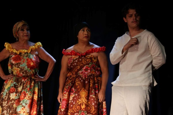 'Clementina Suárez vive', una obra en homenaje a la poeta