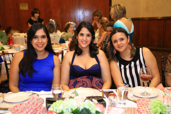 Alegre bienvenida para Olivia