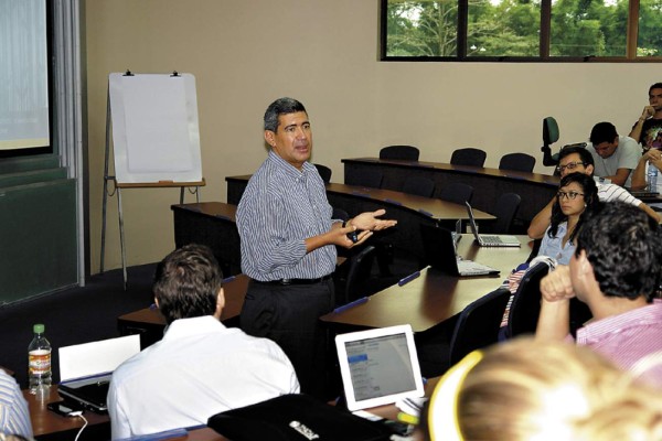 Curso 'Gerentes líderes”