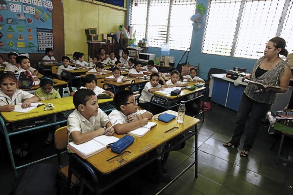 Apenas 74 centros capitalinos aptos para jornada completa