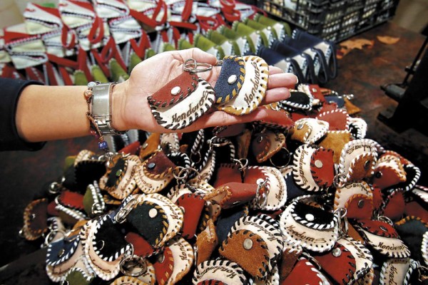 Arte hondureño sellado en cuero