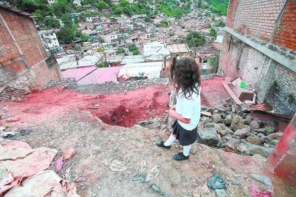 Esperan reactivar reconstrucción en colonia Independencia
