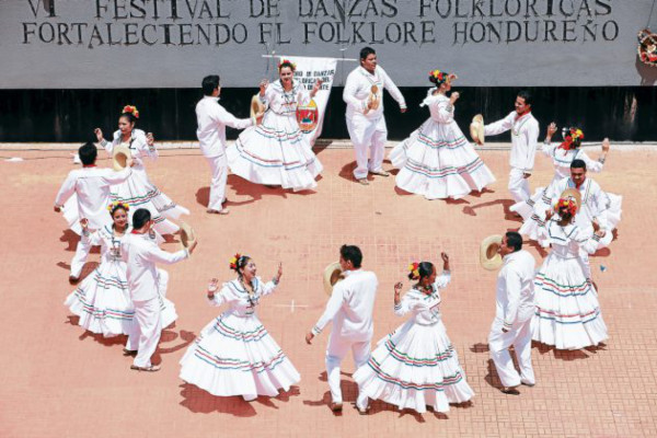 Tecnificación de la danza folclórica