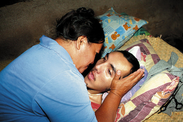 Llegan primeras promesas de ayuda para Narciso