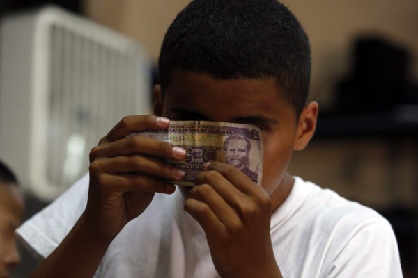 Hondureños con discapacidad en el abandono