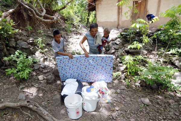 Los hermanos García reciben ayudas económicas y víveres