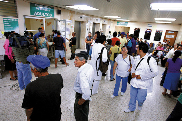 Médico que justifique ausencias no tendrá inconvenientes