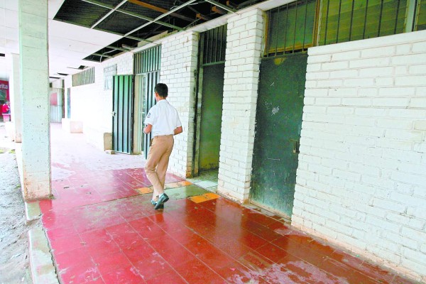 Amenaza de epidemia en Instituto José Cecilio del Valle, en Choluteca