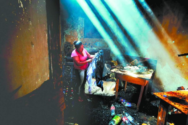 'Estábamos listos para casarnos”: afectada de incendio en cuartería