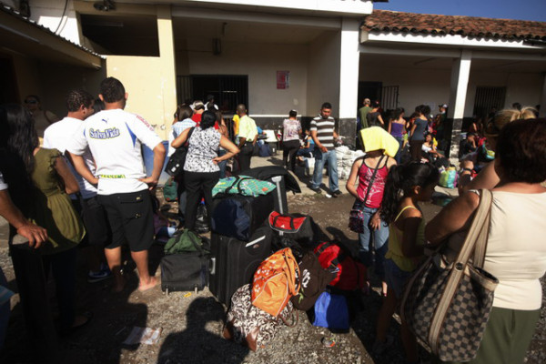 Delirio se apodera de veraneantes al abandonar la capital hondureña