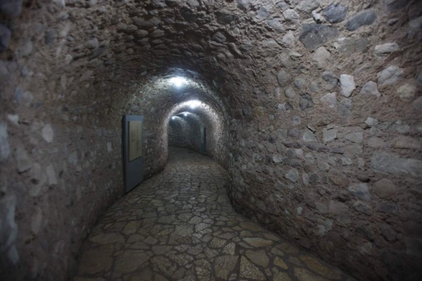Un recorrido por las piezas originales en el museo de la escultura.