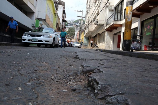 En pedazos el 35% de las calles del centro de Tegucigalpa