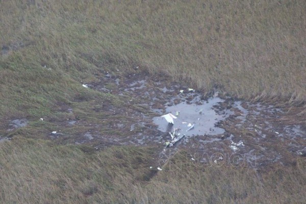 Hallan estrellada avioneta en la que viajaba el ministro de Agricultura de Paraguay